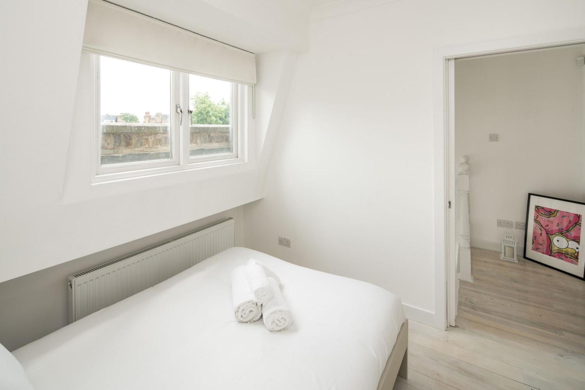 Elegant 2Bd Flat Near Portobello Rd With Balcony Apartment London Exterior photo